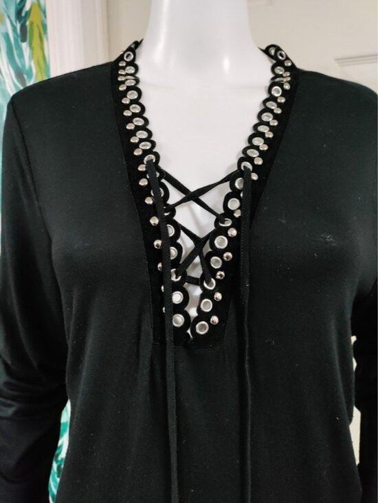 Michael Kors Bell Sleeve Black Lace Up Deep V Top Large - Picture 4 of 14